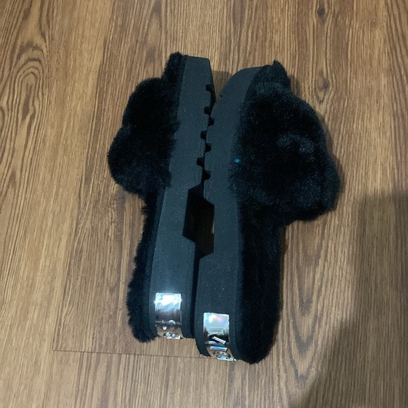 Michael Kors Alfie Faux Fur Platform Slide Black/Silver Size 10M NWT - Picture 6 of 9